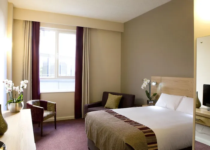 Discover the Best Aberdeen Airport Hotels with Parking for a Hassle-Free Stay