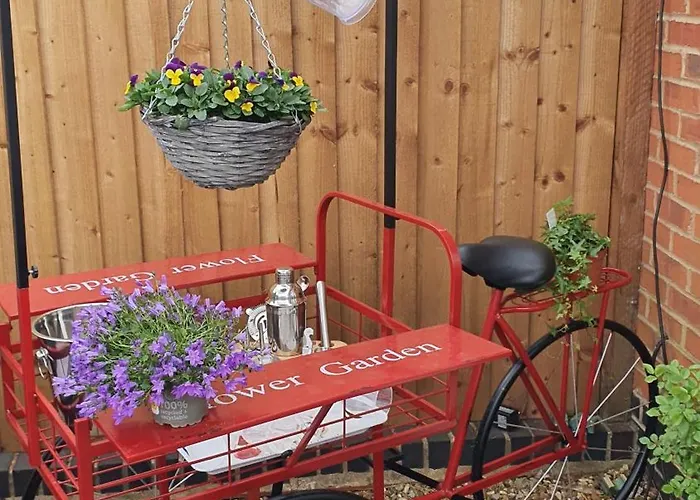 Top Hotels Near Charming Lutterworth