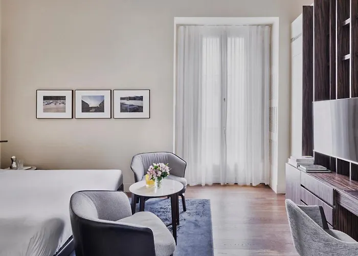 Mejores hoteles con piscina privada en habitaciones, Sevilla