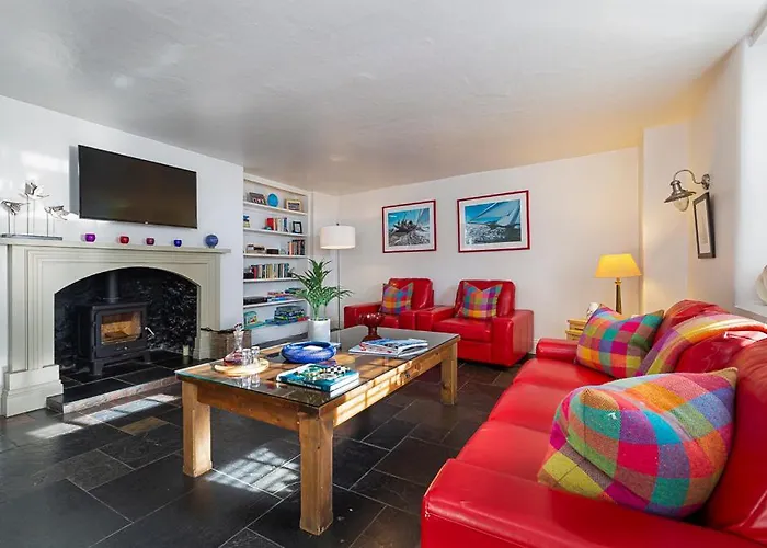 Top Hotels in Paignton with Fantastic Entertainment