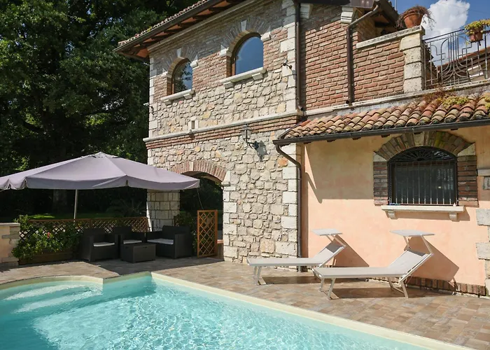 Incantevole Hotel Villa del Cardinale a Norma