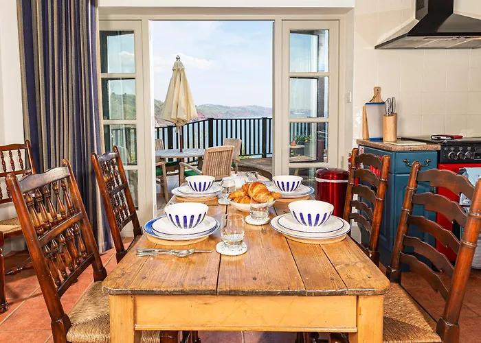 Top Hotels in Paignton with Fantastic Entertainment