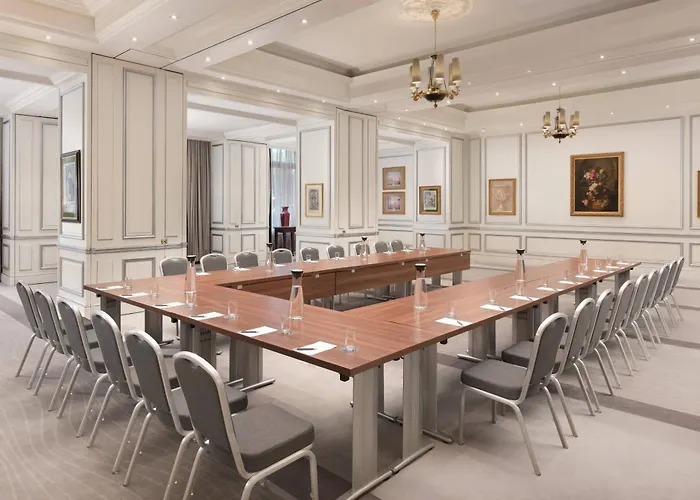 Mejores Hoteles en la Carrera de San Jerónimo, Madrid