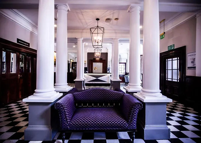 Premium Cheltenham Accommodations