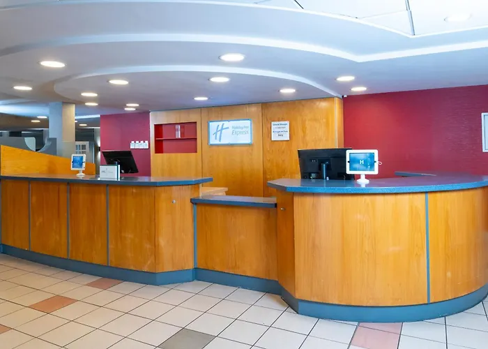 Best Hotels Near M5 Worcester for Convenient Stays