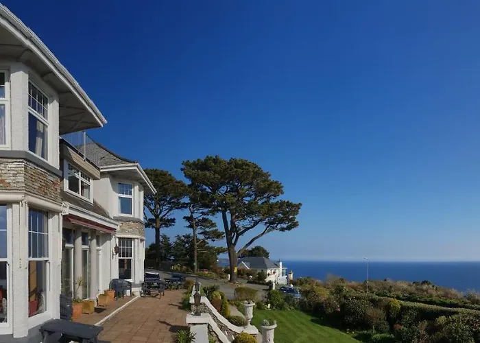 Best Hotels Near St Austell for Coastal Getaways